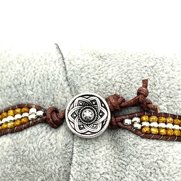 HAND CRAFTED Brown Beaded Leather Apple Watch Strap - Picture 2 of 6